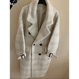 Almost new oversized wool blended coat